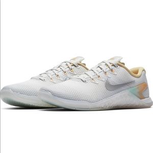 Nike Metcon 4 Rise EUC